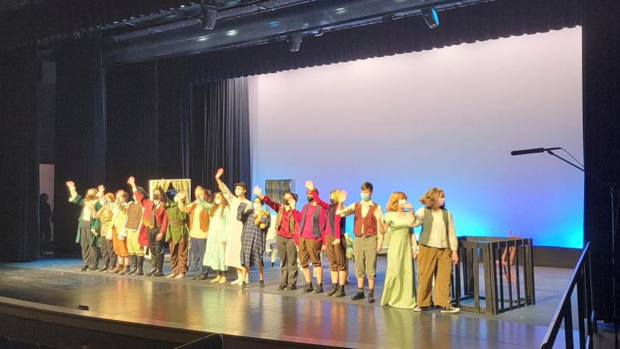 Peter Pan and Wendy cast at curtain call. Photo courtesy M. Nyquist. 