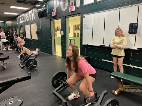 Students focus on specific parts of weight lifting depending on the day