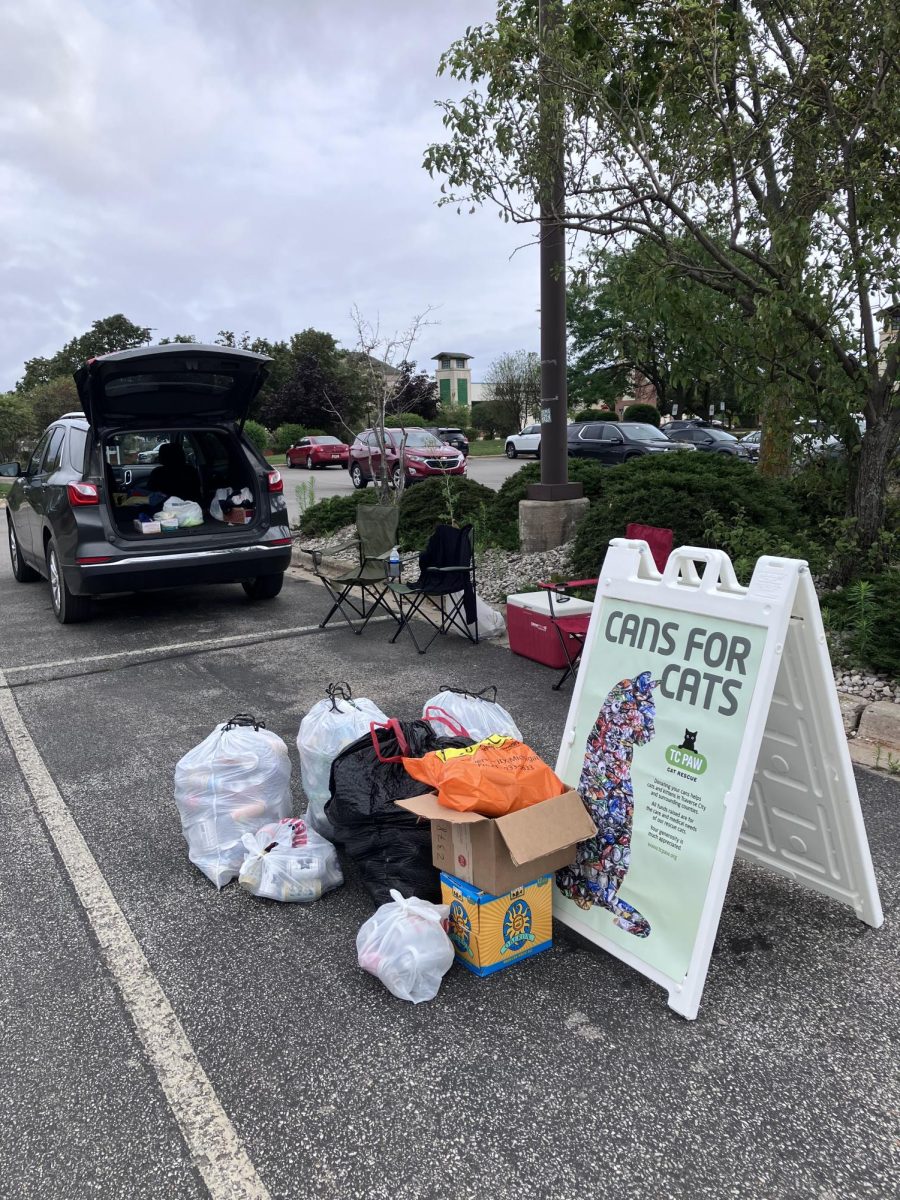 Drop off site for "Cans and Bottles for Cats" in the Petsmart parking lot. Photo credit: Lisa Chimner
