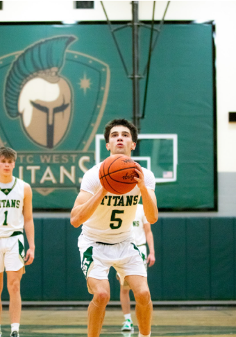 Locked in: Lincoln Lockhart Continues his Basketball Career